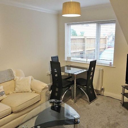 94A Flat 1Gladstone Road East Apartment Bournemouth Bagian luar foto