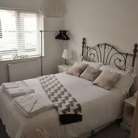 94A Flat 1Gladstone Road East Apartment Bournemouth Bagian luar foto