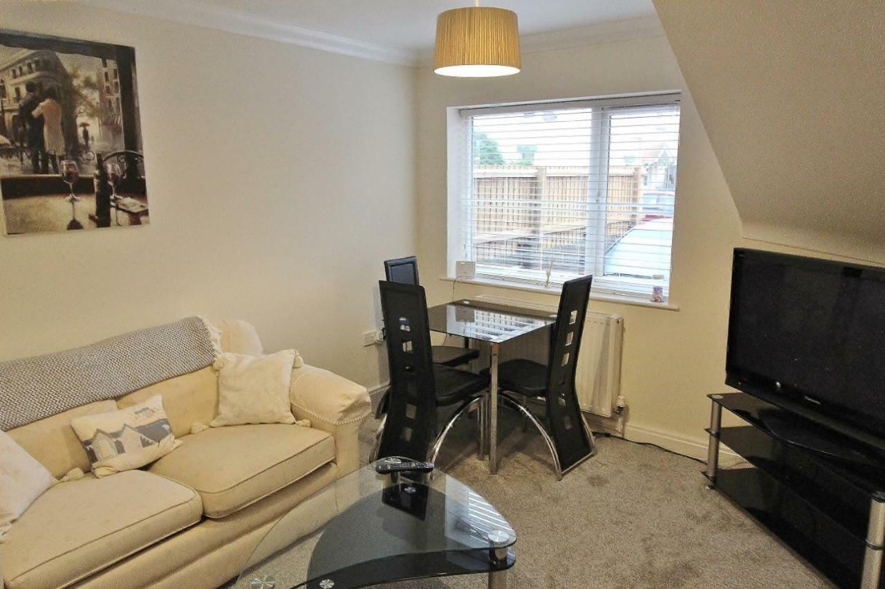 94A Flat 1Gladstone Road East Apartment Bournemouth Bagian luar foto