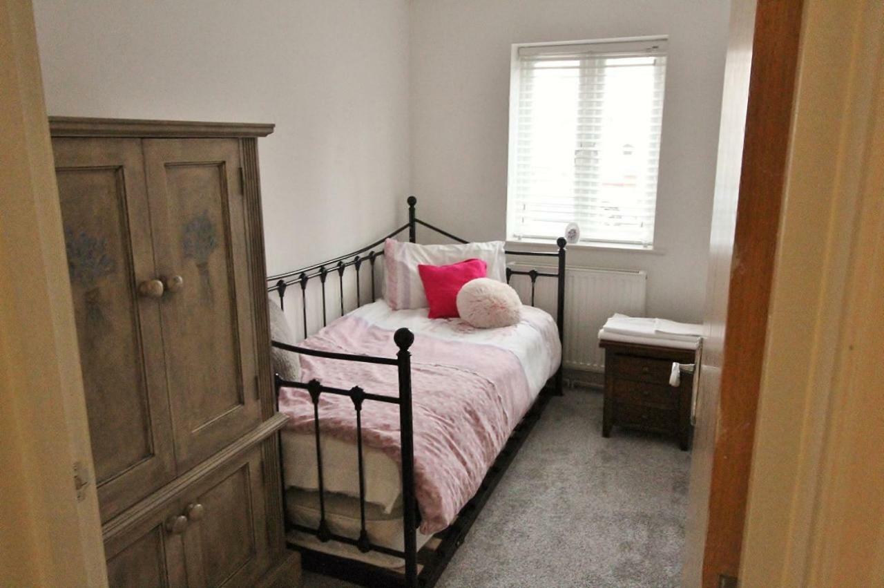 94A Flat 1Gladstone Road East Apartment Bournemouth Bagian luar foto